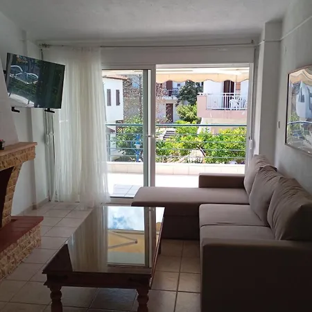Apartment Avraam Polychrono